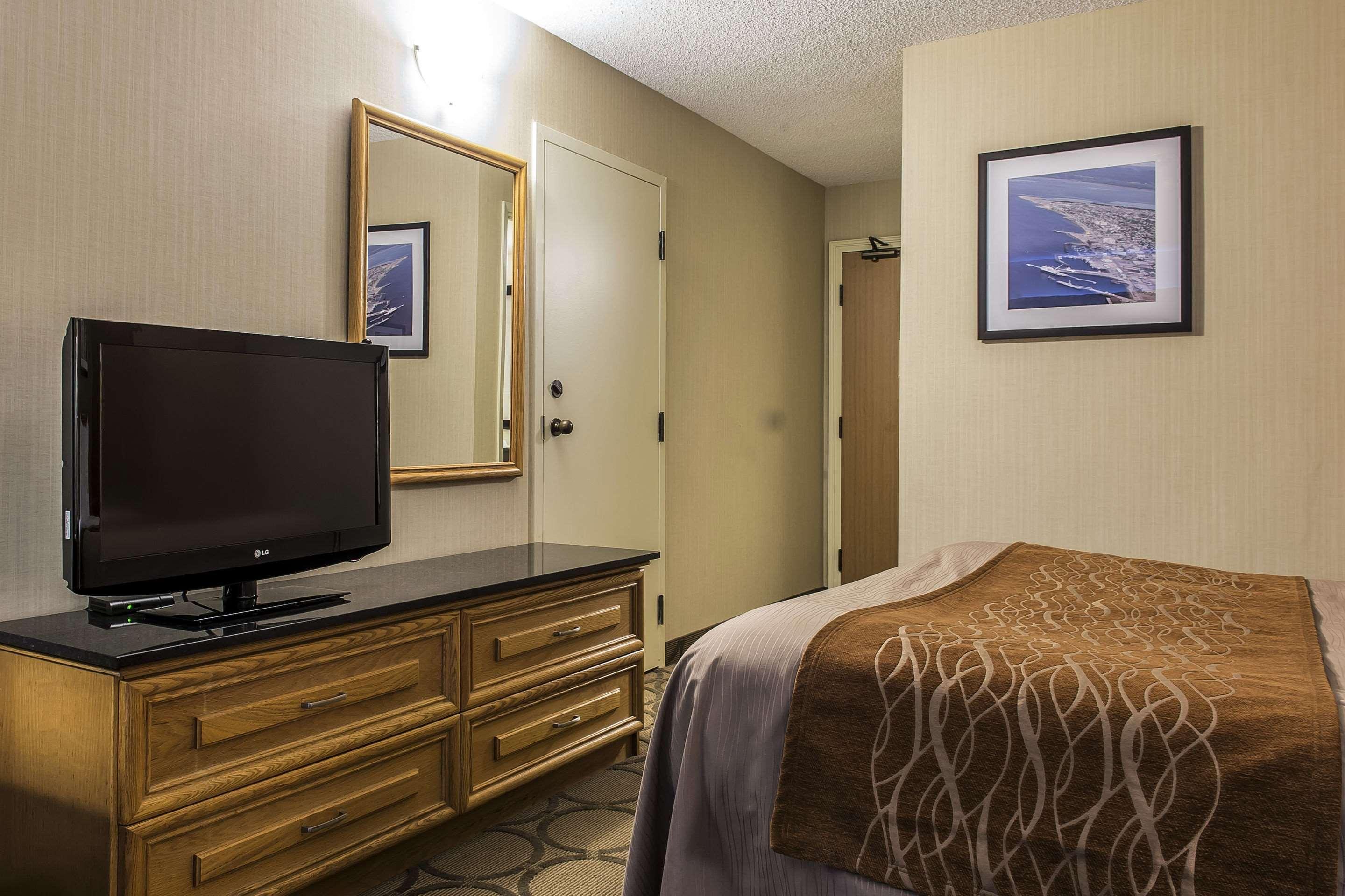 Comfort Inn Sept-Iles Exterior photo