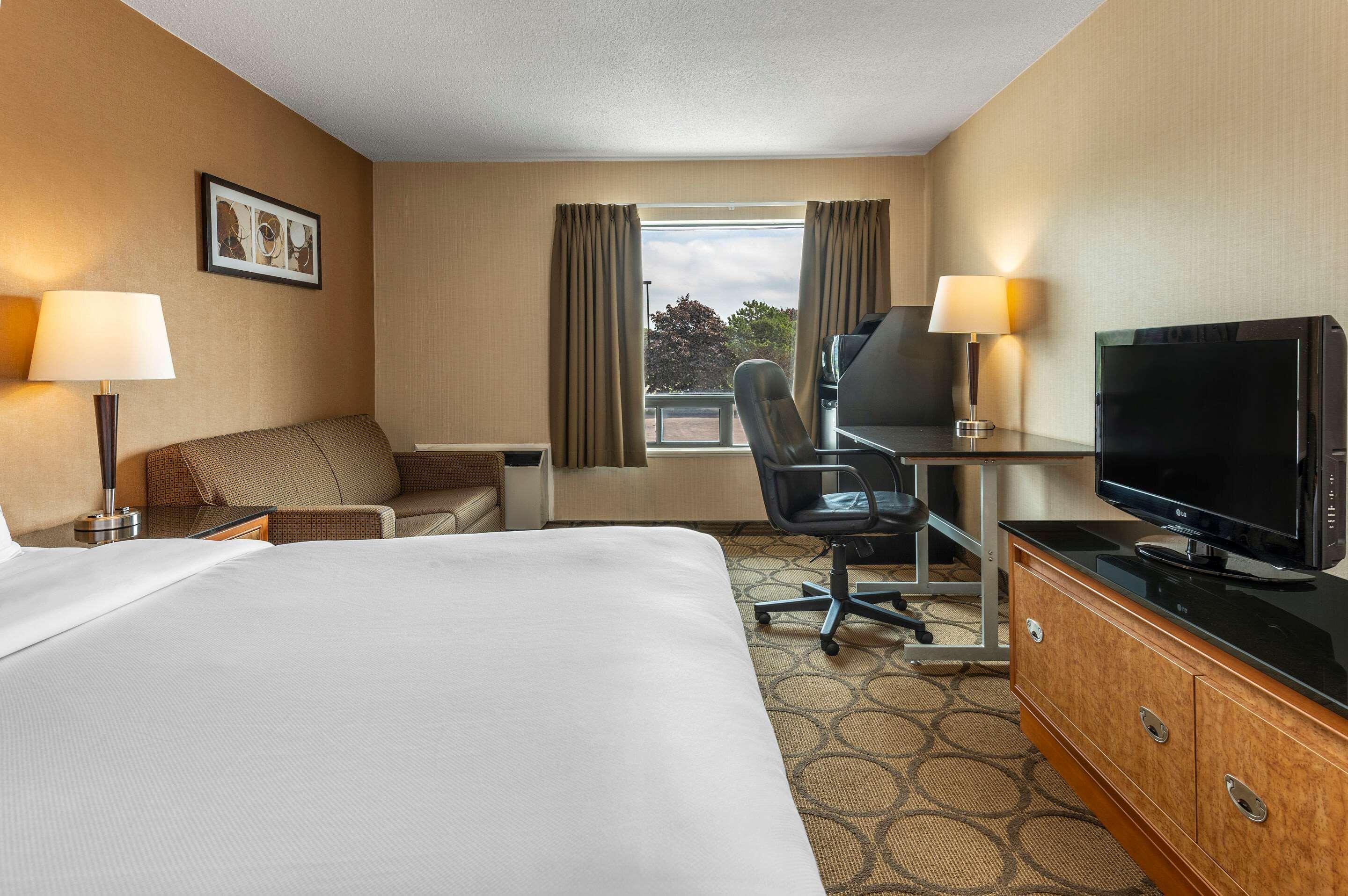 Comfort Inn Sept-Iles Exterior photo