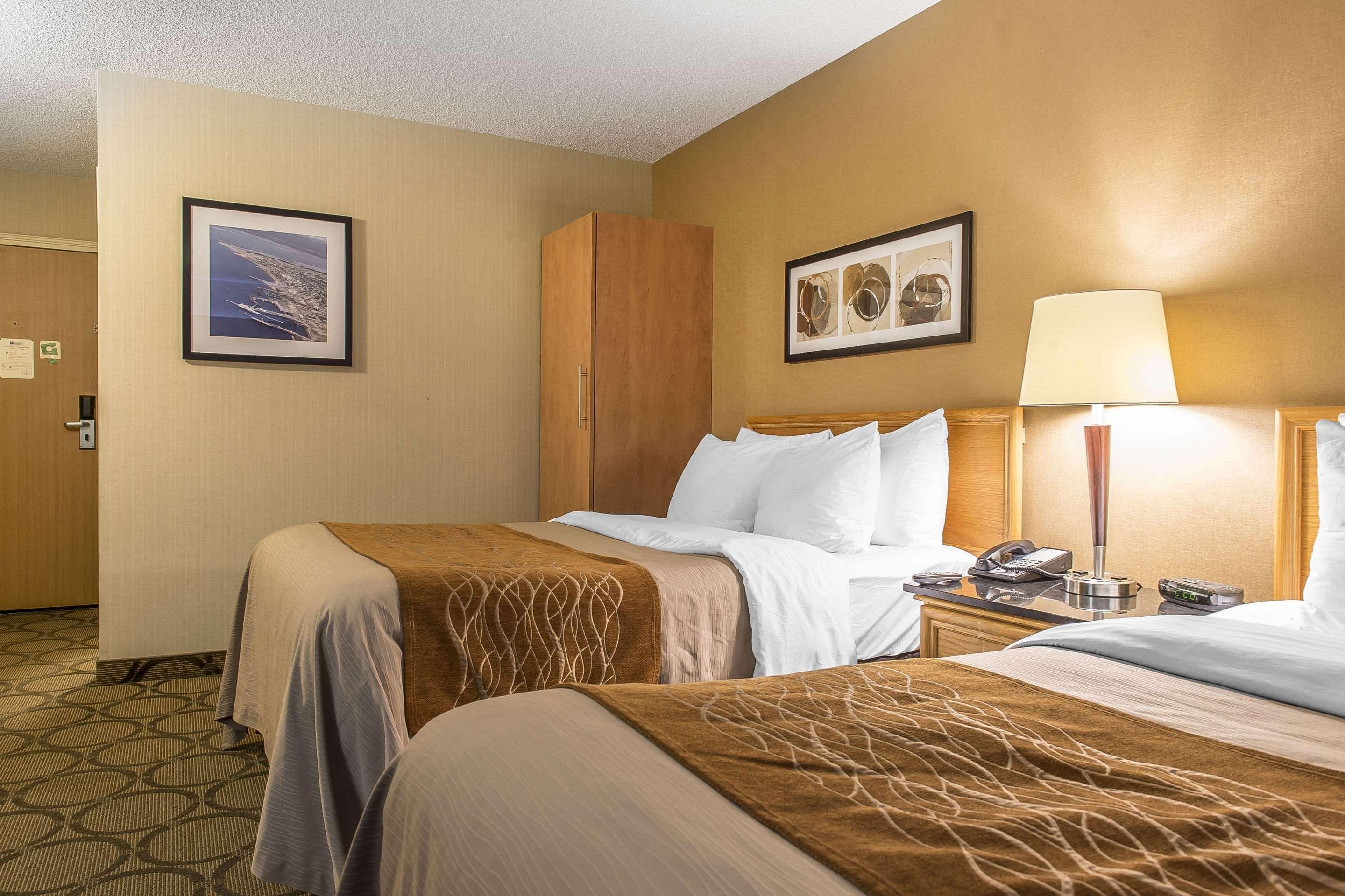 Comfort Inn Sept-Iles Exterior photo
