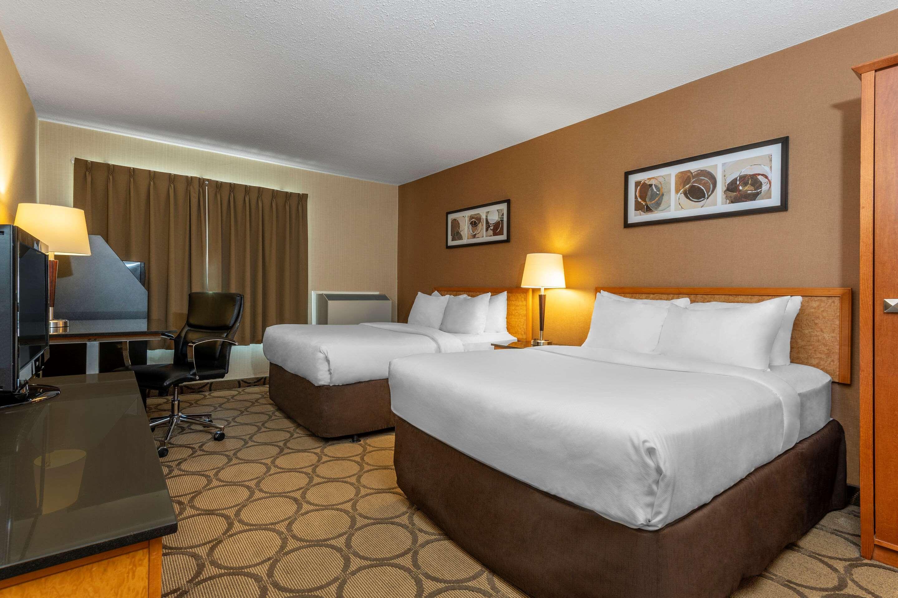 Comfort Inn Sept-Iles Exterior photo